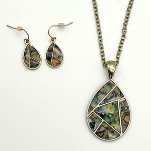 Abalone Shell Teardrop Pendant Necklace & Hook Pierced Earrings Gold Tone 17”